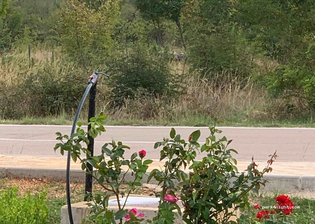 (32) Rupe, Skradin - Unnamed road — foto