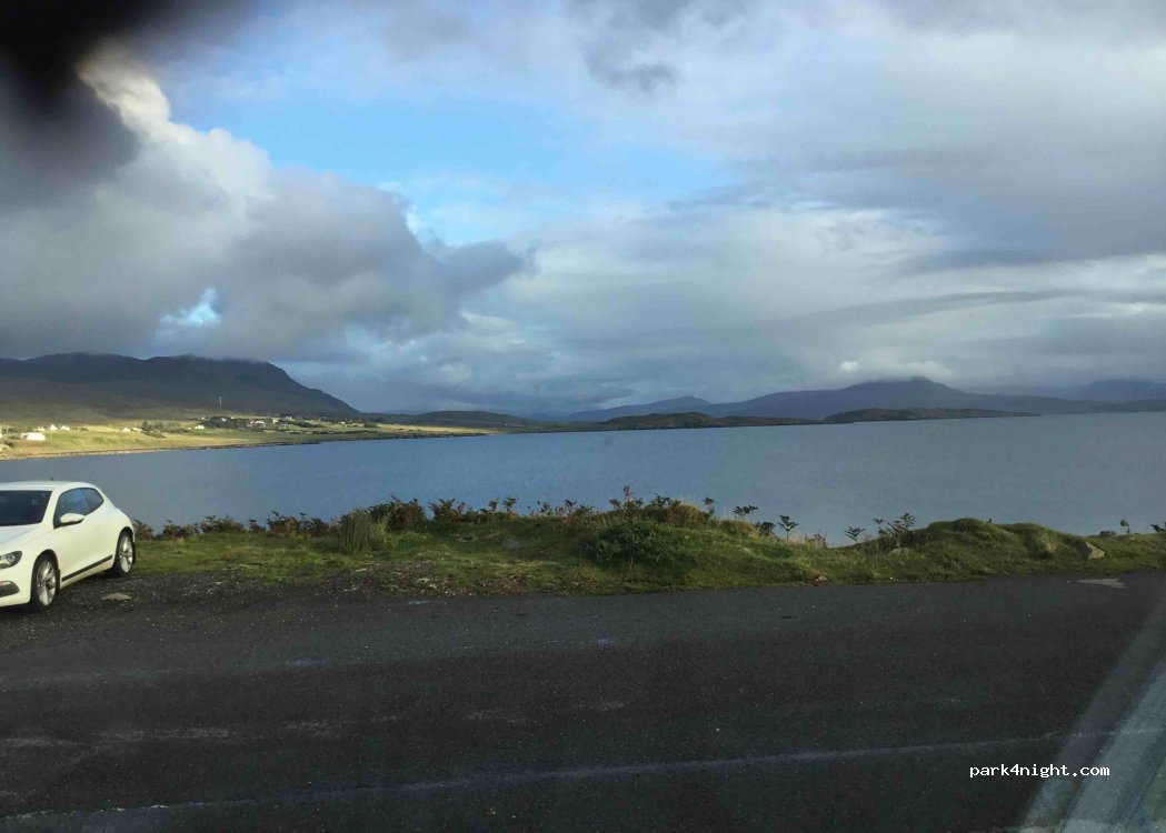 (IV26 2YN) Ullapool - Unnamed road — foto