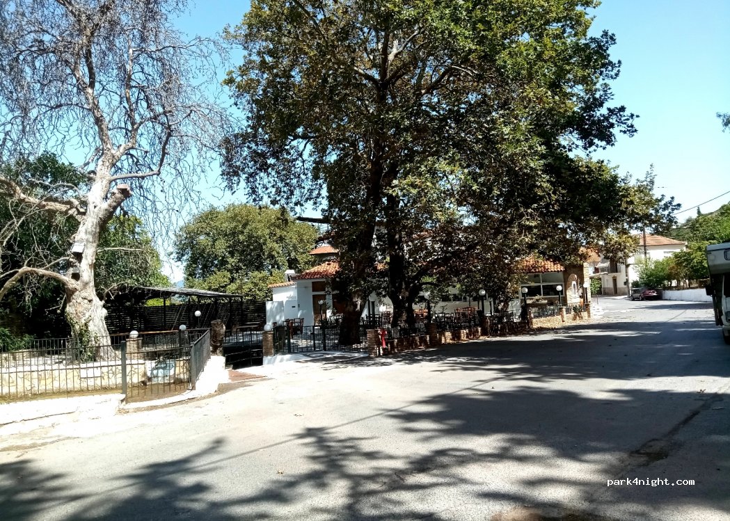 (240 03) Aetos - — foto 2