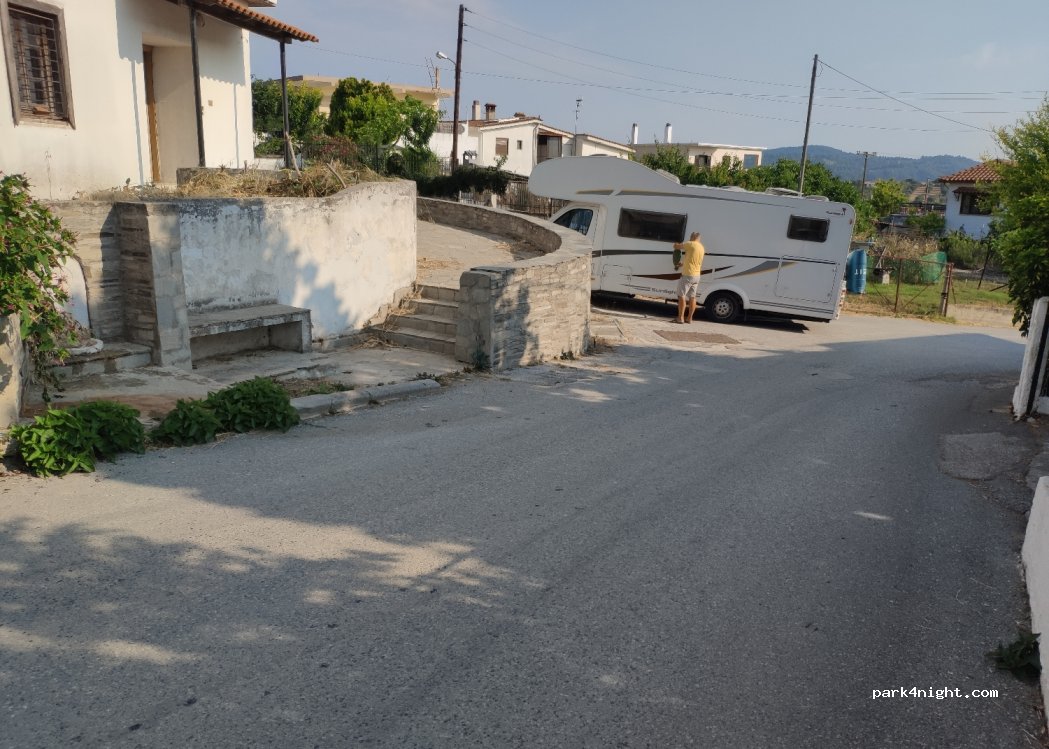 (630 77) Kalandra - Unnamed Road — foto 3