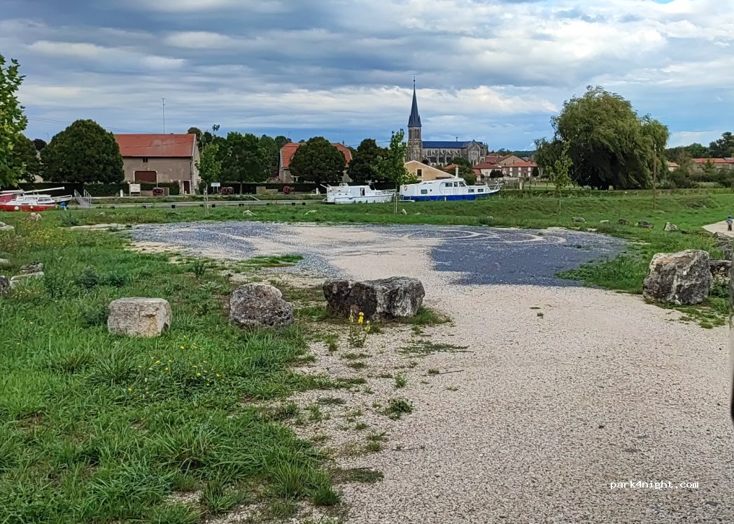 (55300) Lacroix-sur-Meuse - 1 Rue du Port — foto 3