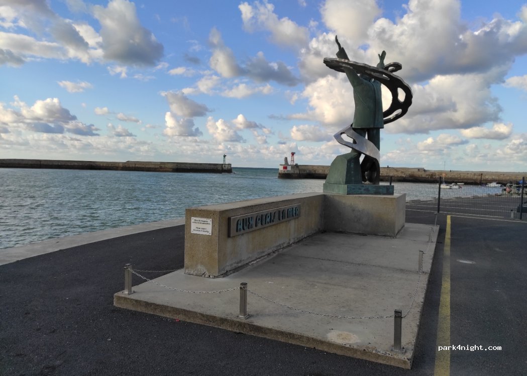 (14520) Port-en-Bessin-Huppain - 2 Quai Letourneur — foto 2