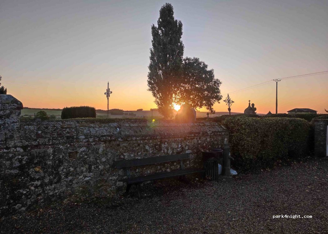 (60380) Gerberoy - Unnamed Road — foto