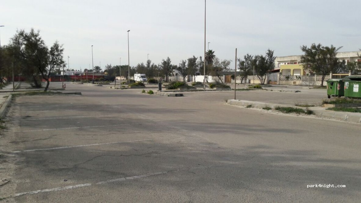 (73100) Lecce - 2 Via Starna — foto