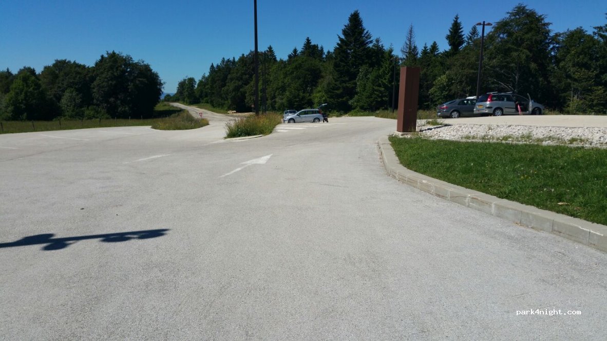 (25300) Pontarlier - Unnamed Road — foto