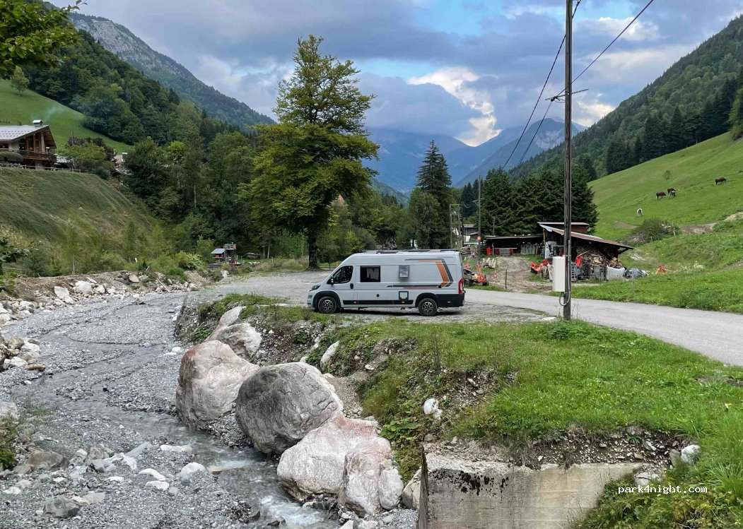 (74230) Thônes - 4349 Voie Communale N°3 de Montremont — foto