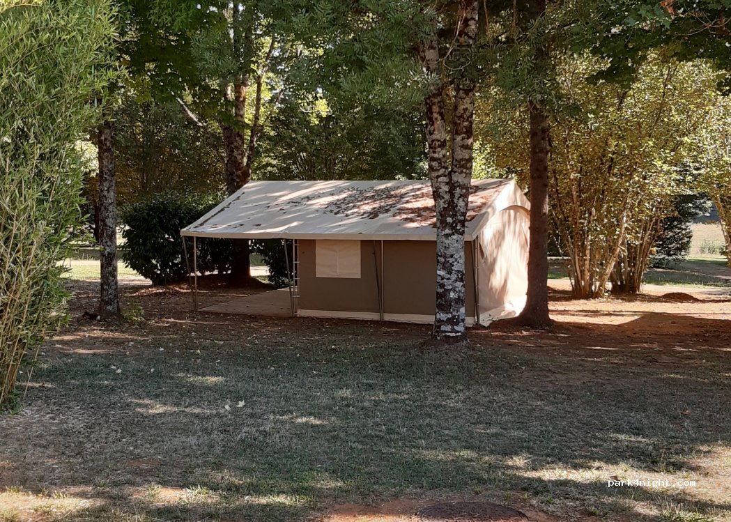 Flower Camping Les Nauves — foto