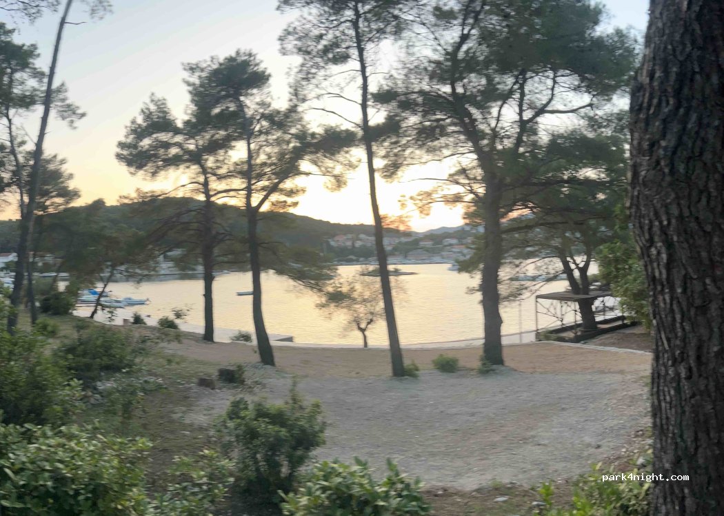 Port9 Camping — foto