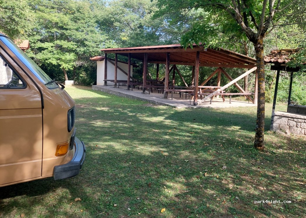 (351 00) Pavliani - Unnamed Road — foto 3