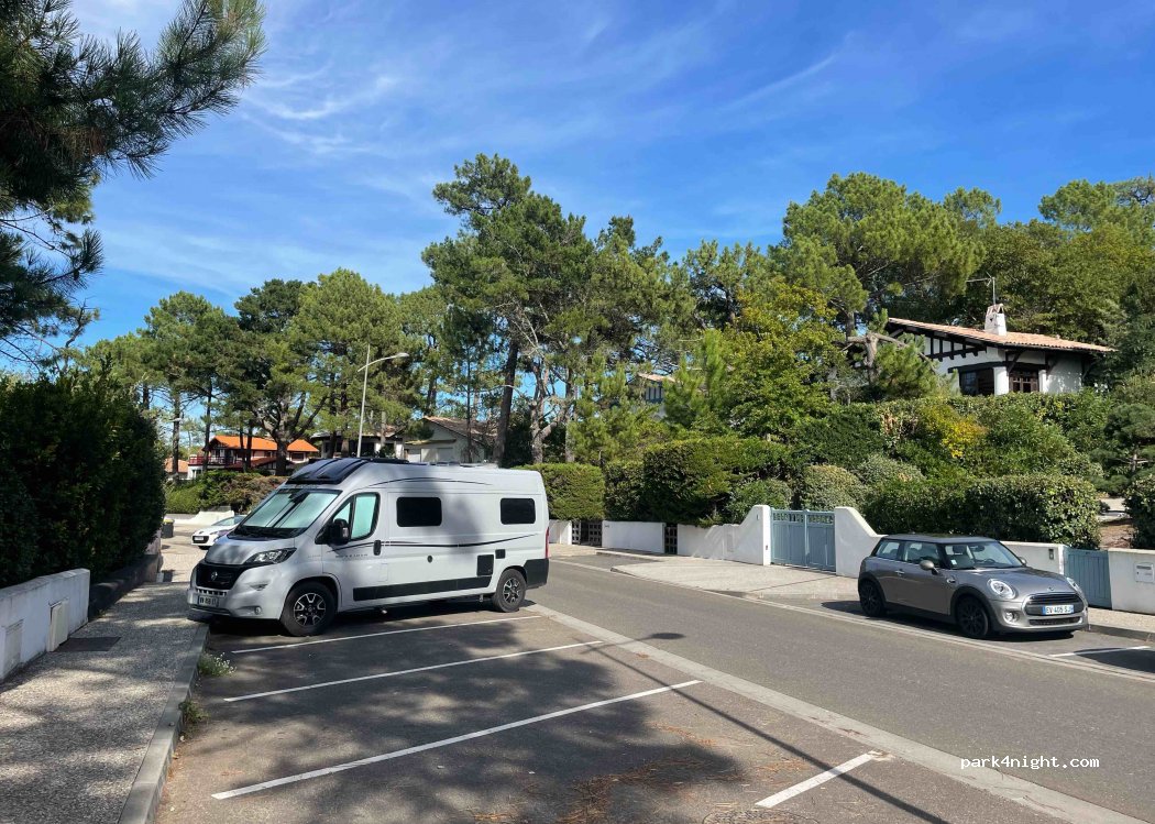 (33115) La Teste-de-Buch - 27 Avenue Louis Gaume — foto 3
