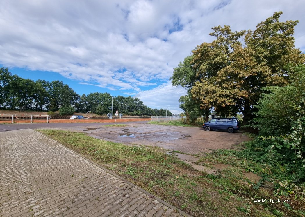 (39288) Burg (bei Magdeburg) - 2 Kanalufer — foto