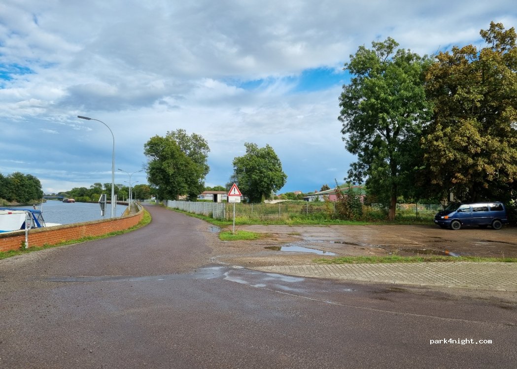 (39288) Burg (bei Magdeburg) - 2 Kanalufer — foto 2