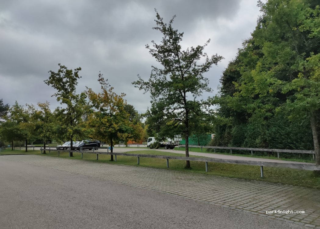 (82024) Taufkirchen - 99A Köglweg — foto
