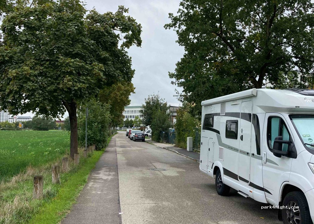 (85748) Garching bei München - 10 Keltenweg — foto