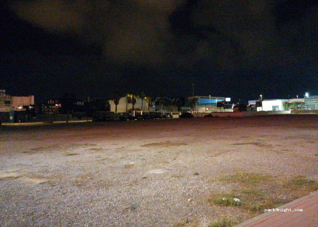 (03183) Torrevieja - 2M Calle Josefa Rebollo Rodriguez — foto