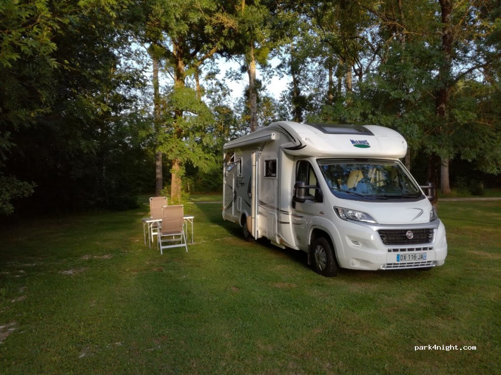 Le Camping Du Petit Bonheur — foto 2