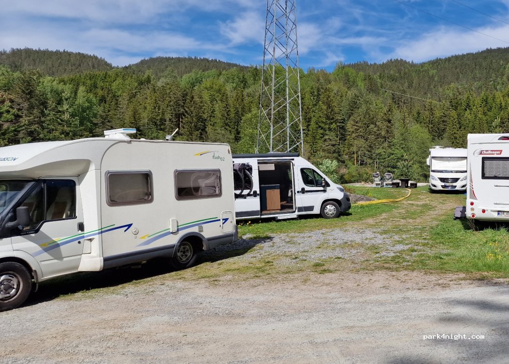 (3825) Lunde - Unnamed Road — foto