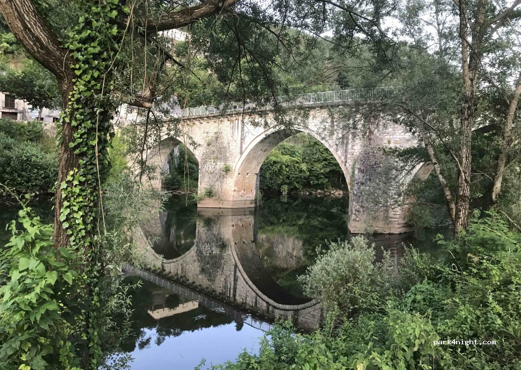 (12140) Entraygues-sur-Truyère - Chemin du Val de Saure — foto 5