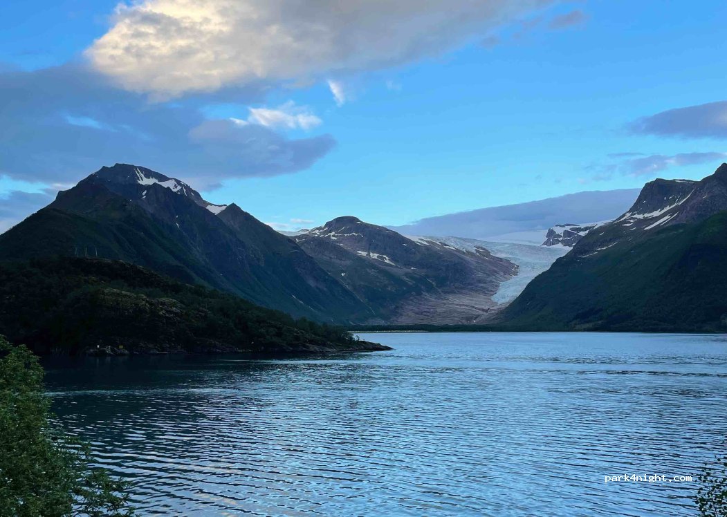 (8178) Svartisen Gård - Ytre Holandsfjordveien — foto