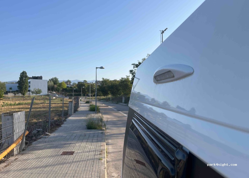 (08430) La Roca del Vallès - 12R Carrer Sector Santa Agnès — foto