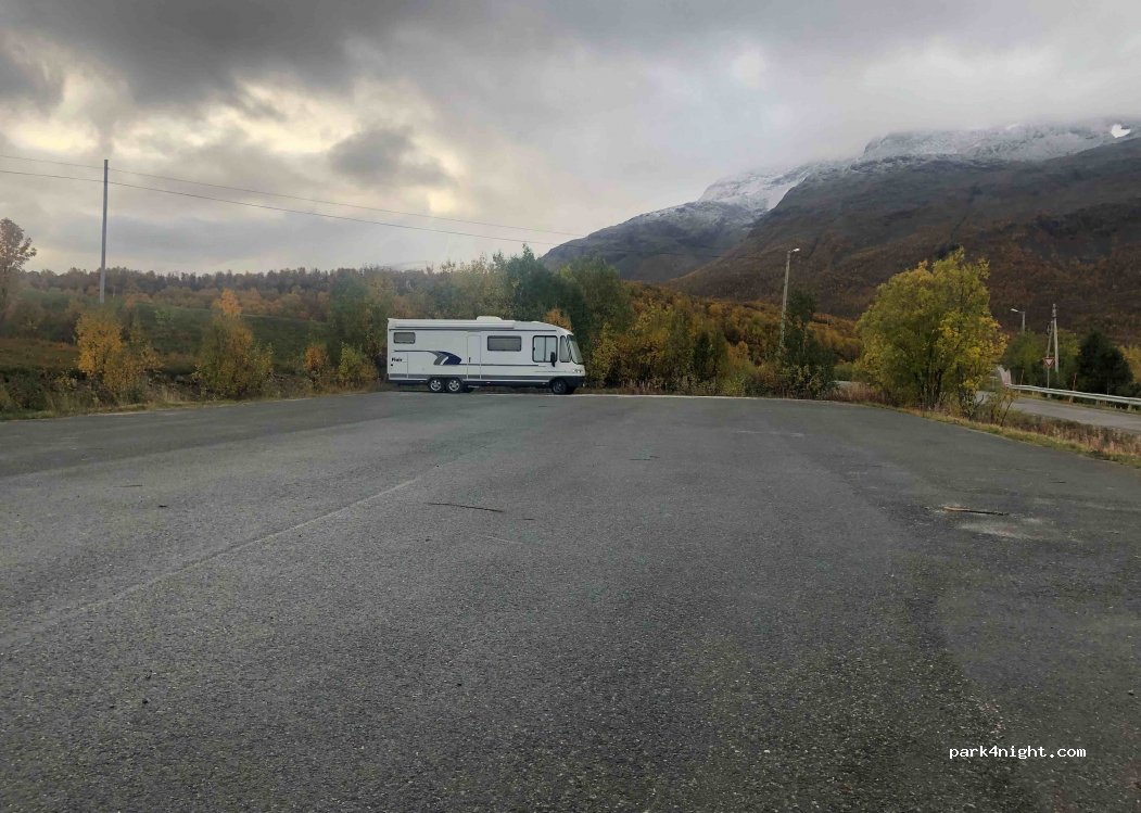 (9151) Storslett - Unnamed road — foto