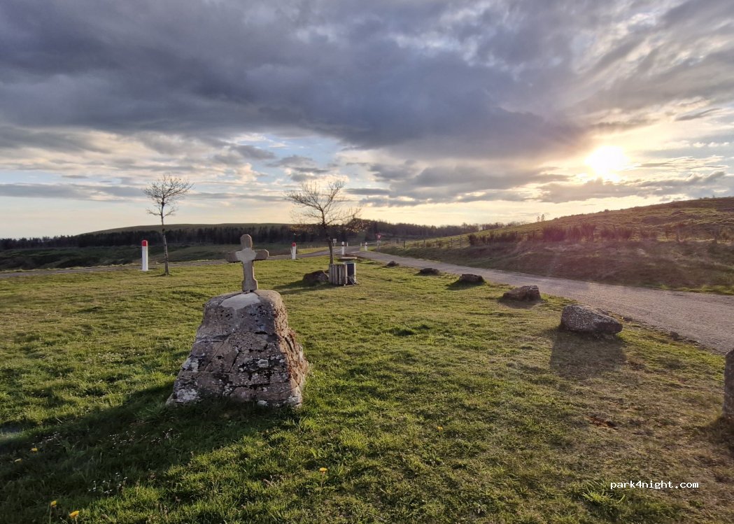 (12470) Saint-Chély-d'Aubrac - D987 — foto 4