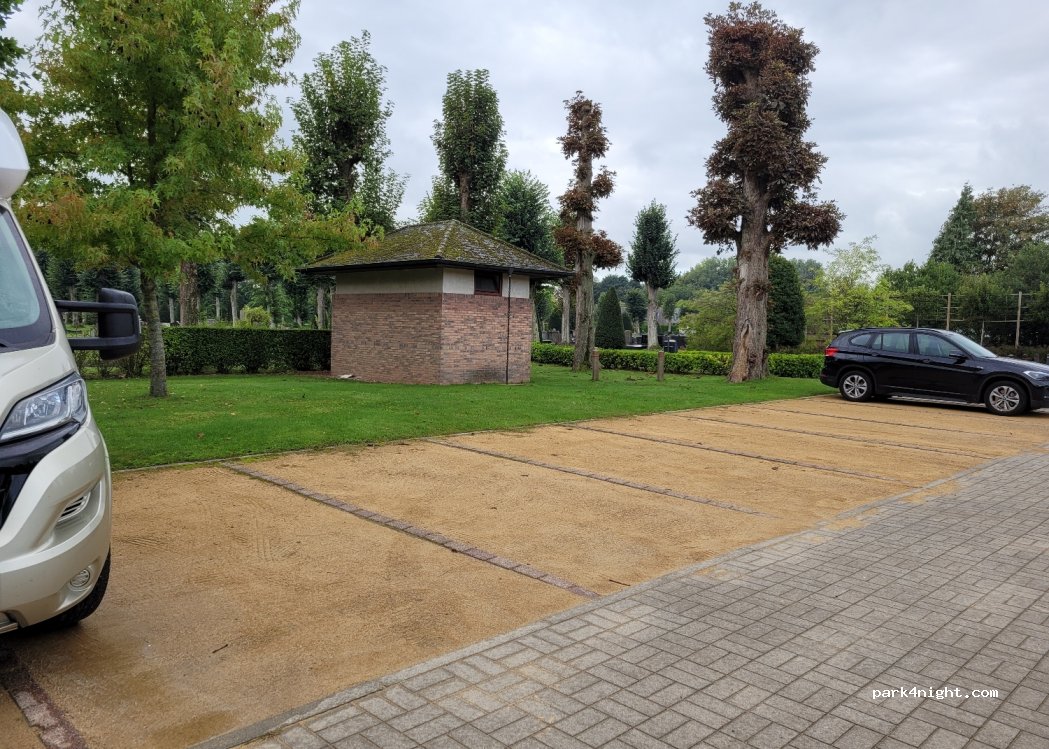 (2530) Boechout - 75 Hovesesteenweg — foto
