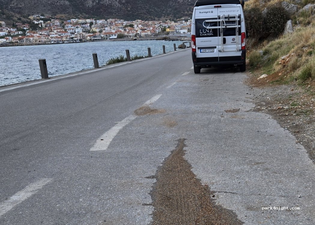 (230 70) Monemvasia - 2-31 Ethniki Odos Monemvasias Krokeon — foto 3