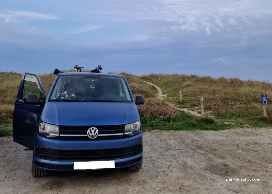 (29830) Lampaul-Ploudalmézeau - Unnamed Road — foto 3