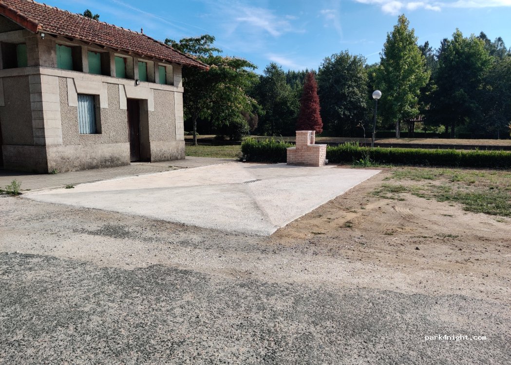 (15689) Ordes - Estacion, 15 — foto