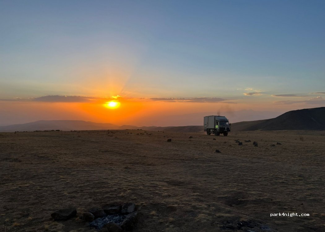 (00000) Geghard - Unnamed Road — foto