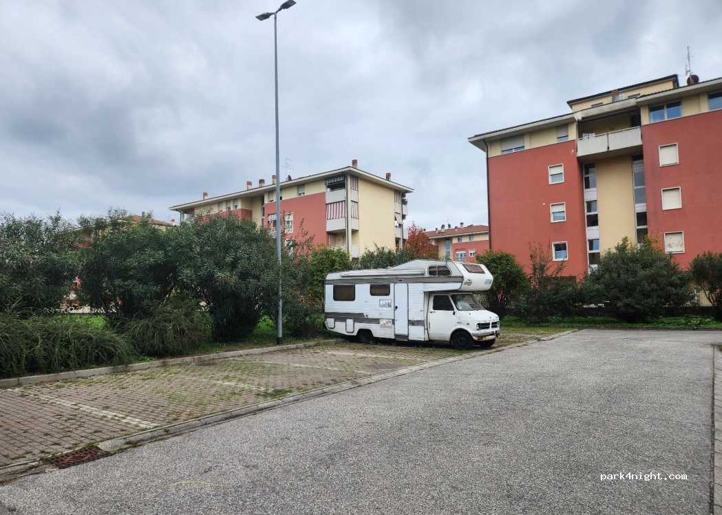 (36100) Vicenza - 36 Via V. Periz — foto 2