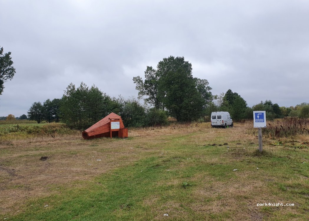 (07-322) Nur - Unnamed Road — foto