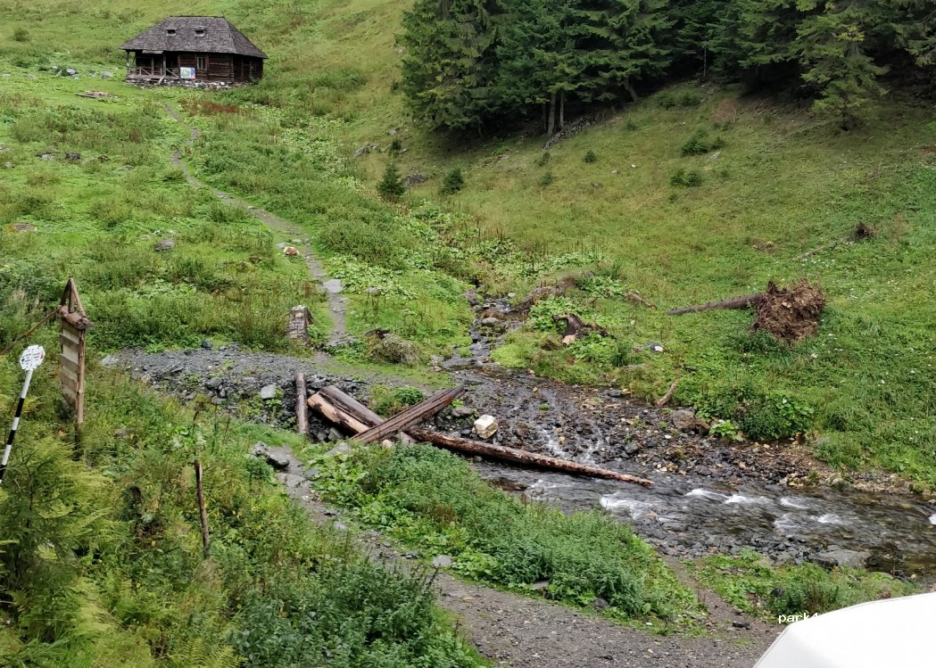 () Stana lui Burnei - Unnamed Road — foto 3