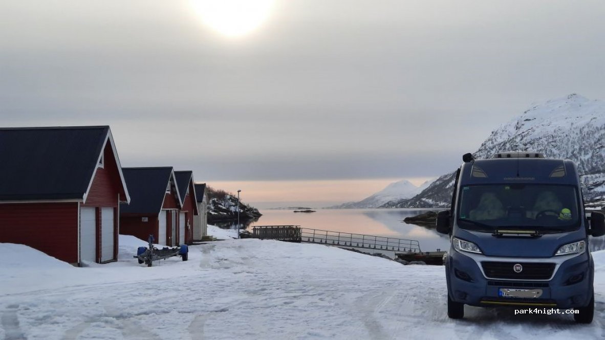 (8412) KONGSELVA - 350 E10 — foto