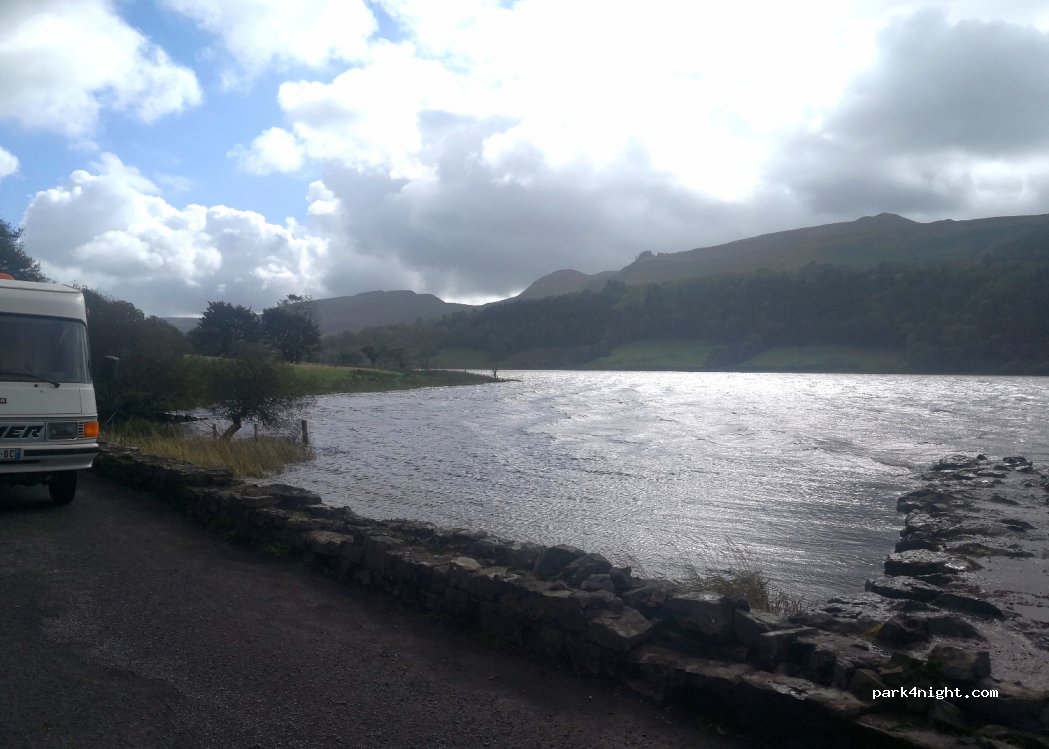 (F91 PY6A) Glencar - Unnamed Road — foto 2