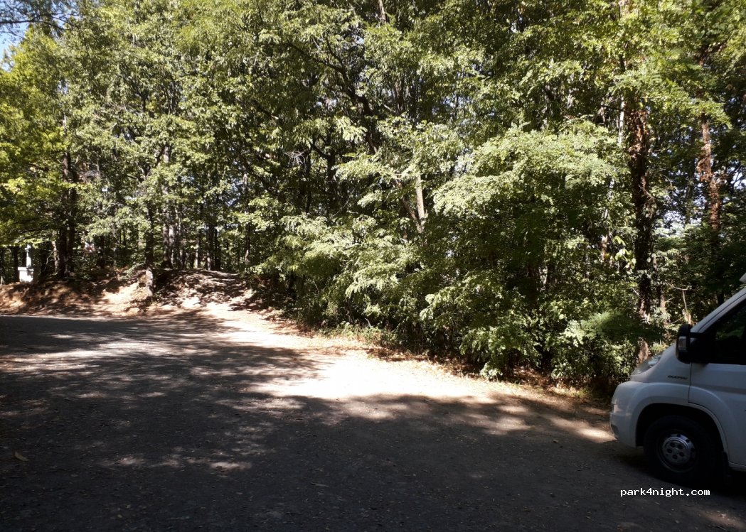 (81360) Montredon-Labessonnié - Unnamed Road — foto