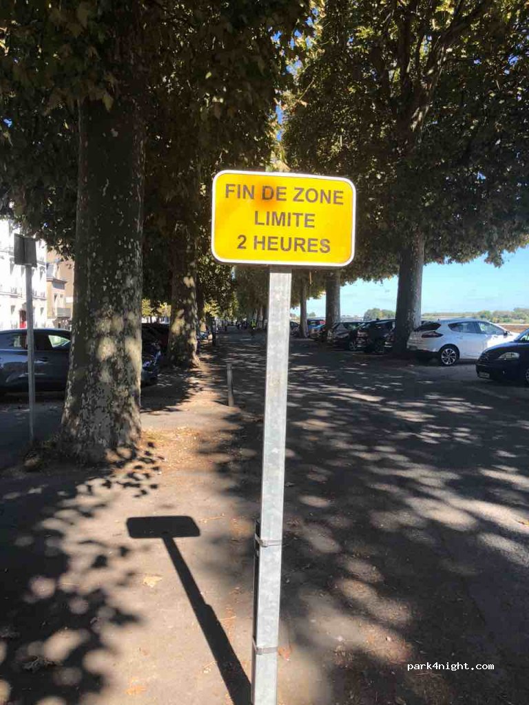(41000) Blois - 8 Rue du Maréchal de Lattre de Tassigny — foto 2