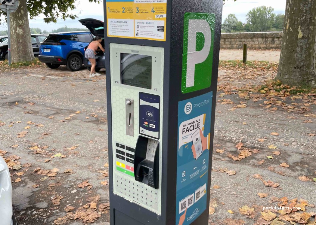 (41000) Blois - 8 Rue du Maréchal de Lattre de Tassigny — foto 4