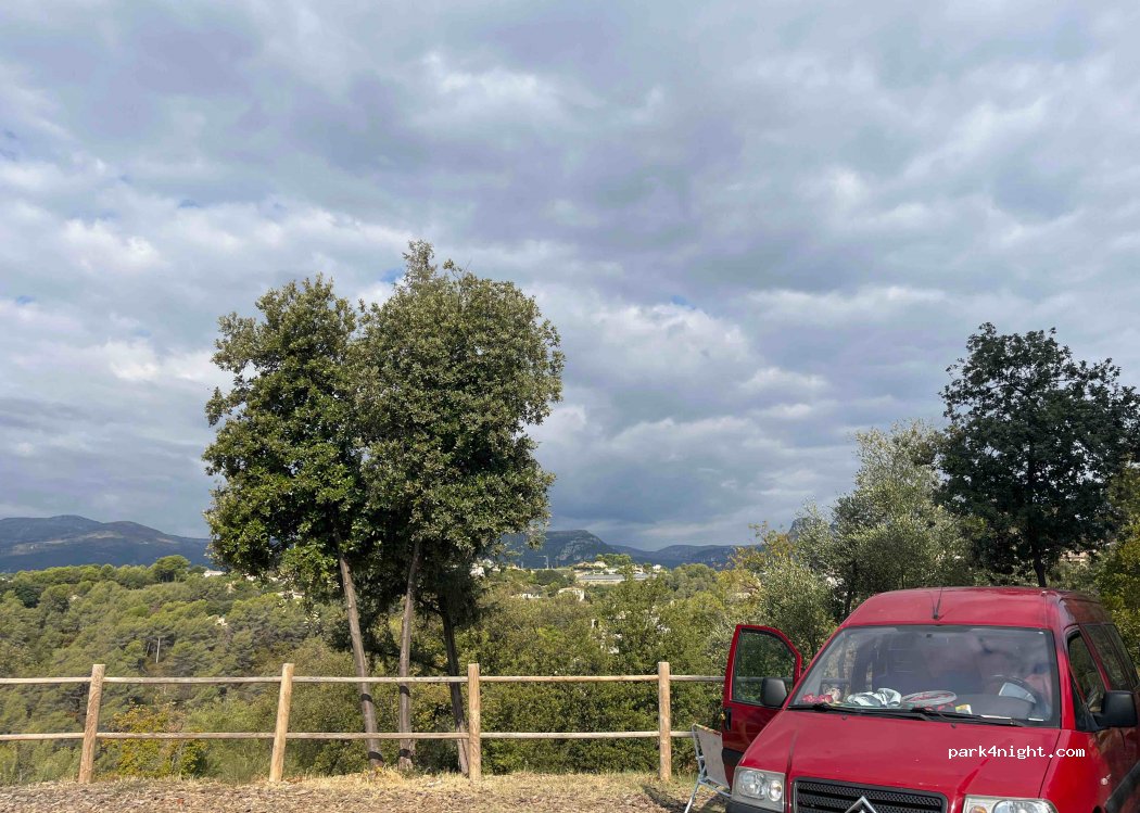(06610) La Gaude - 16 Allée des Bastides — foto 3