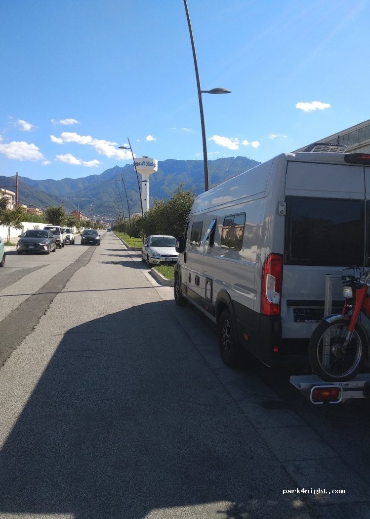 (80053) Castellammare di Stabia - 73 Traversa Cantieri Metallurgici Italiani — foto 2