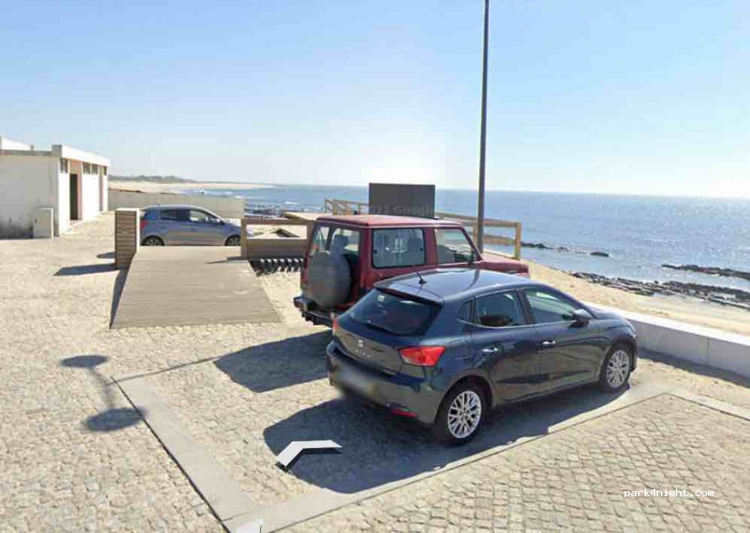 (4935-580) Portugal - 35 Avenida da Praia — foto