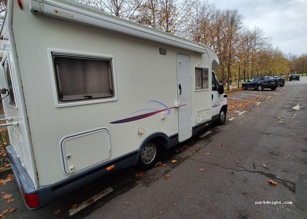 (60200) Compiègne - 8 Avenue Thiers — foto 3