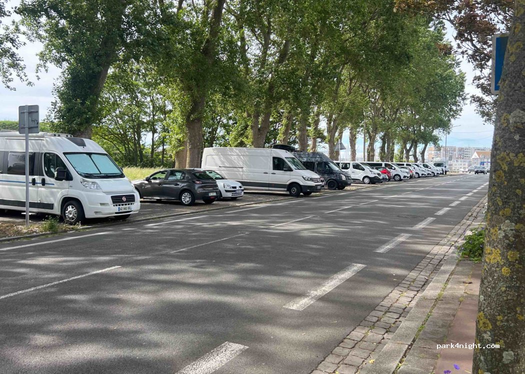 (62100) Calais - 56 Esplanade Jacques Vendroux — foto 4