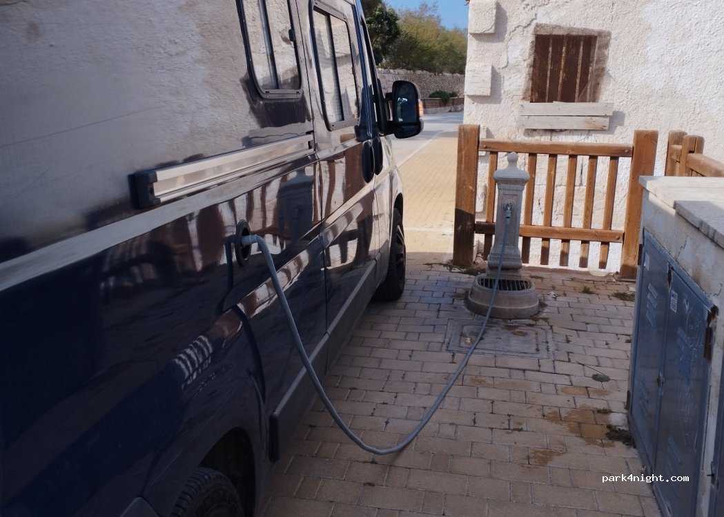 (70044) Polignano a Mare - 103 Via San Vito — foto