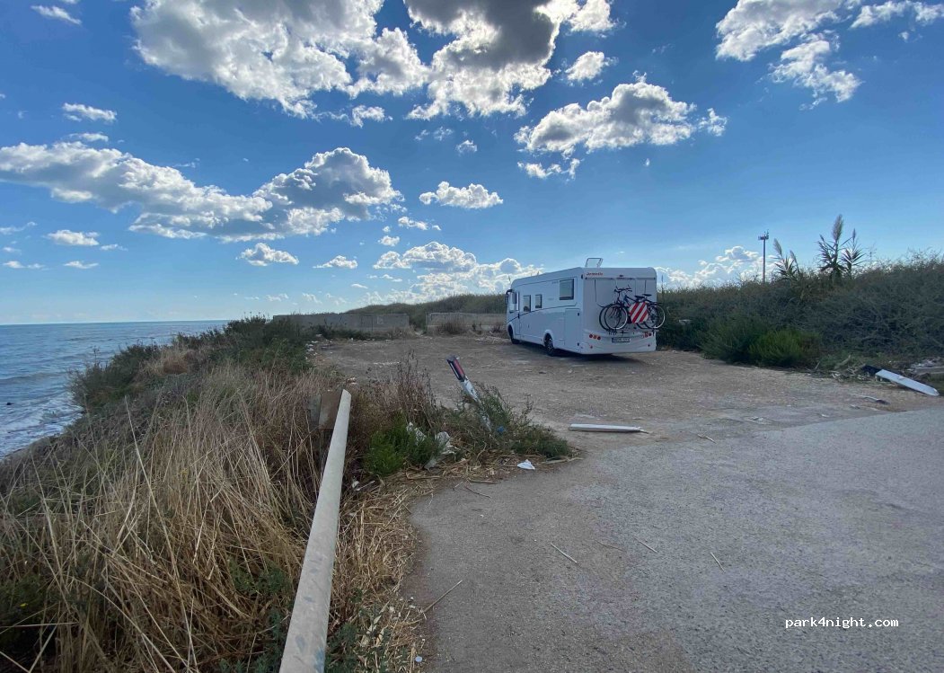 (76121) Barletta - 46 Via dell'Economia — foto