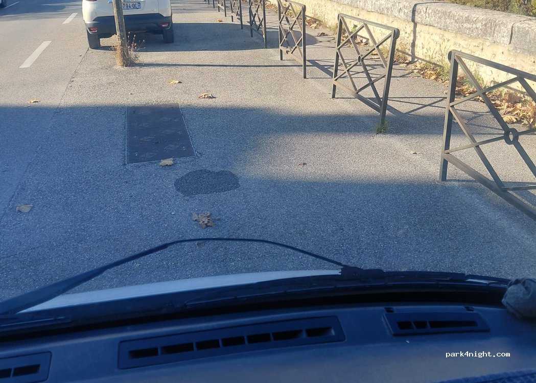 (84400) Apt - 546 Avenue de la Libération — foto 2
