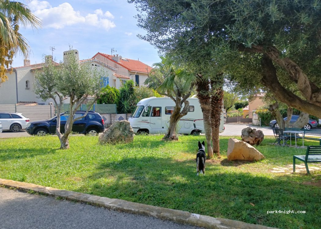 (83150) Bandol - 27 Rue de Paris — foto