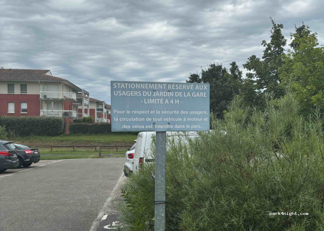 (33830) Belin-Béliet - 11 Rue de la Gare — foto 4