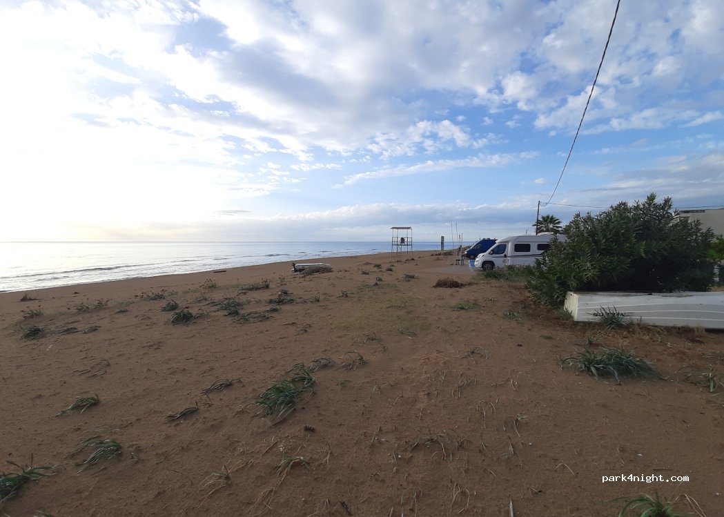 (270 54) Kakovatos - Unnamed Road — foto 3